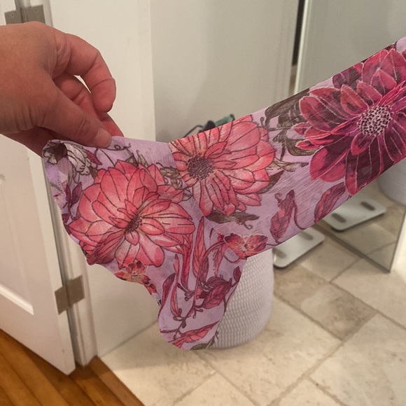 Kut from the Kloth blouse size M - Picture 3 of 5